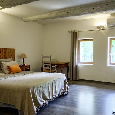 Mas D'Alaure B&B Verquieres Екстер'єр фото